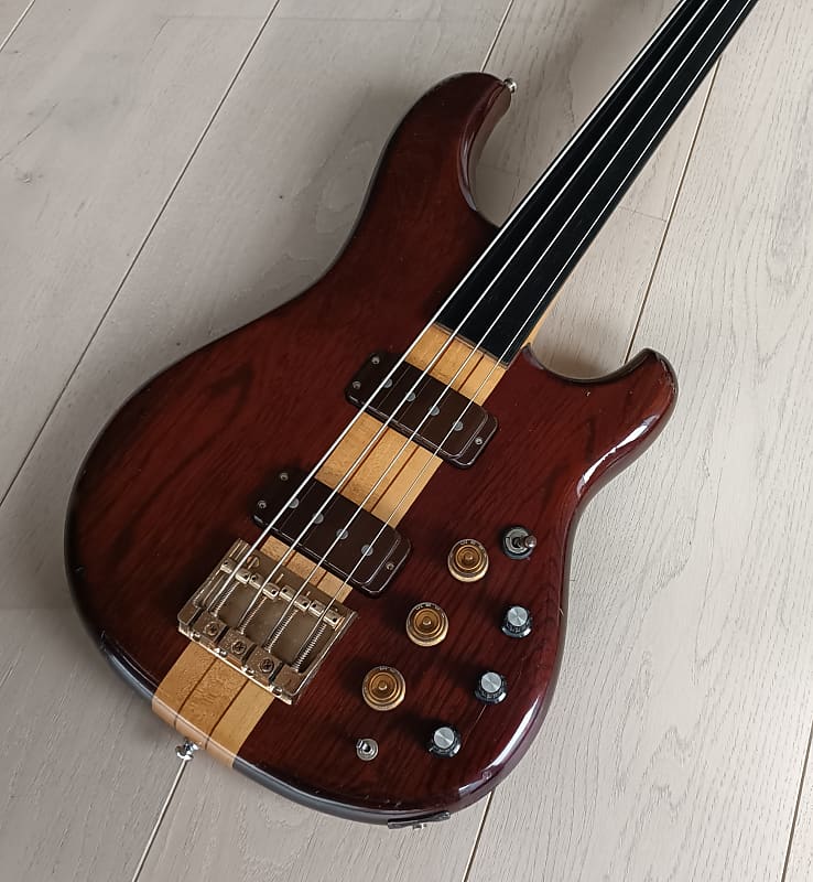 Ibanez Musician MC-940DS Fretless Sting 1980 Wood | Reverb Italia
