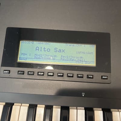 Yamaha SY77 Synthesizer 1989 - Black BROKEN / PARTS ONLY / NO RETURNS