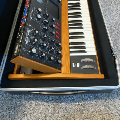Moog Minimoog Voyager Performer w/ Moog Flight Case! - Minty - Plus the LE goodies