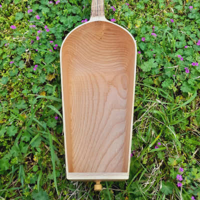 Georgian folk music instrument Panduri | String instrument Panduri | ფანდური | Fanduri image 12