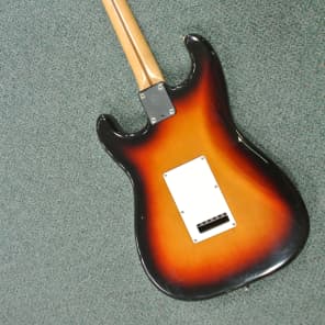 お歳暮・冬ギフト 特集2024 通販  Stratocaster Fender MIJ System Tremolo Kahler with 1984-'87 ギター