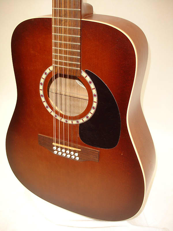 Art & Lutherie 12 Cedar Antique Burst 12-String Acoustic