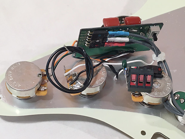 Kinman Zero-Hum AVn-56 SCn-b Stratocaster Pickups with K7 Plus Harness  Mk-III Traditional