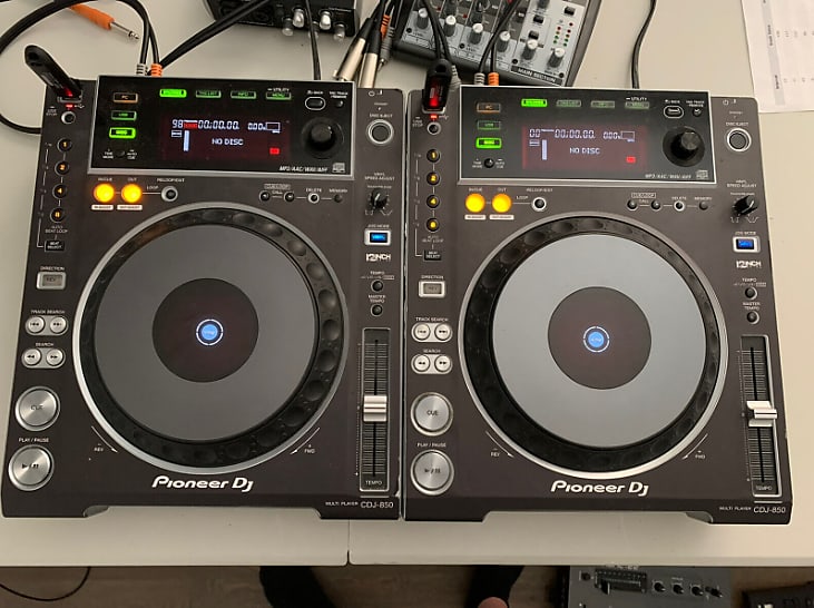 Pioneer CDJ-850 ブラック CDJ-850-K (archived) DJ multi player with disc drive (black