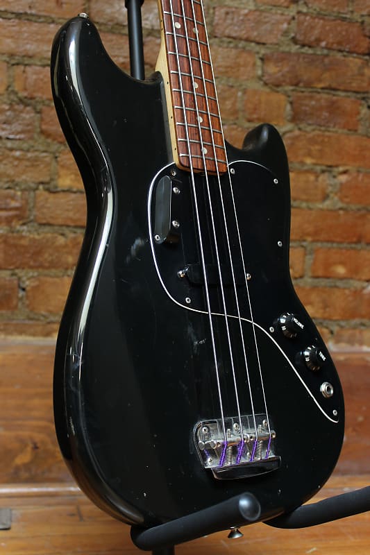 Squier Musicmaster Bass Vista Series - What To Know & Where