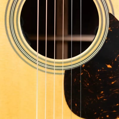 Martin OM-28E Acoustic Guitar with Hardshell Case image 13