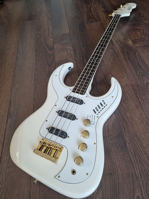 BASS Burns Bison 2009 White | Reverb