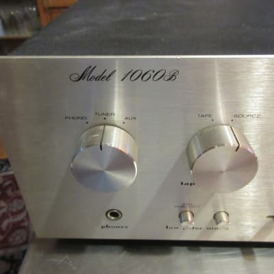 Marantz Model 1060 Stereo Console Amplifier 1971 - 1978 - Silver image 6
