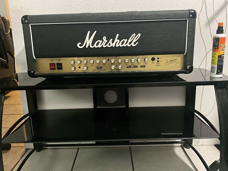 MARSHALL JCM 2000 2024 TSL 60 Topteil mit Footswitch und Zubehör