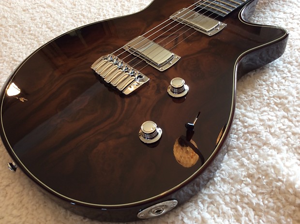 Taylor Solidbody Custom Walnut SBC1 SBC-1 - Mint - OHSC +
