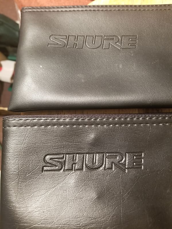 2 Shure microphone Bag Reverb