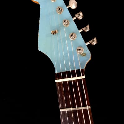 LEFTY! Custom Fender Heavy Relic ST60s Aged Daphne Blue Nitro Over Black Ash Strat 7.4 lb image 3