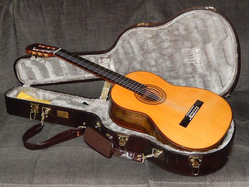 TOP OF THE LINE - RYOJI MATSUOKA M300 1990 - HEAVENLY CLASSICAL CONCERT  GUITAR - BRAZILIAN ROSEWOOD