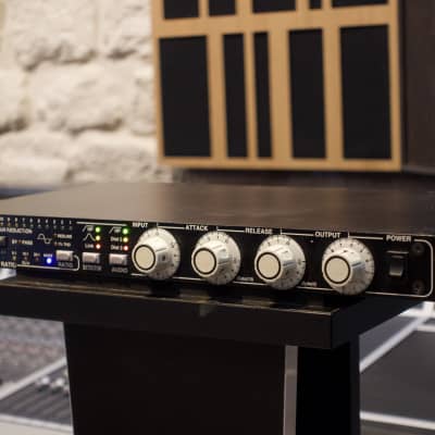 Empirical Labs Distressor EL8 - Gearspace
