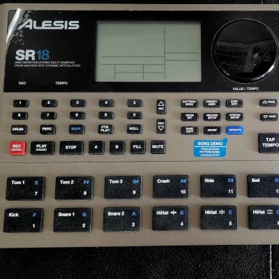 Alesis Alesis SR18 High Definition Drum Machine image 1