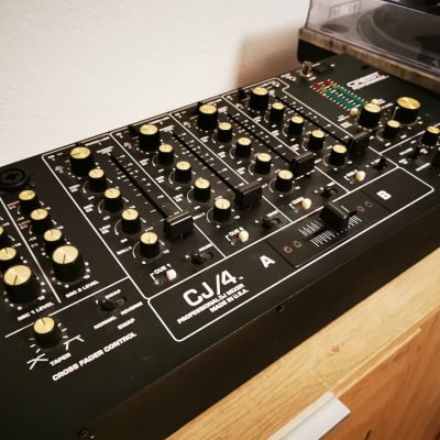 Crest CJ4 club DJ mixer | Reverb