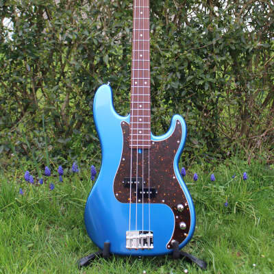 Moon P Bass Classic  2022  Lake Placid blue for sale