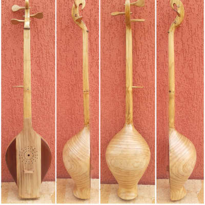 Georgian folk music instrument Chonguri | String instrument Chonguri | ჩონგური image 1