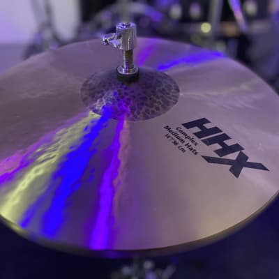 Sabian 14" HHX Complex Medium Hi-Hat Cymbals (Pair) 2019 - Present - Natural image 5
