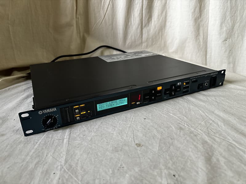 Yamaha SPX2000 Professional Multi-Effect Processor