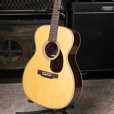 Martin OM-28E Acoustic Guitar with Hardshell Case image 20
