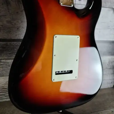 Fender American Ultra Stratocaster Left-Handed with Rosewood Fretboard 2021 Ultraburst image 7
