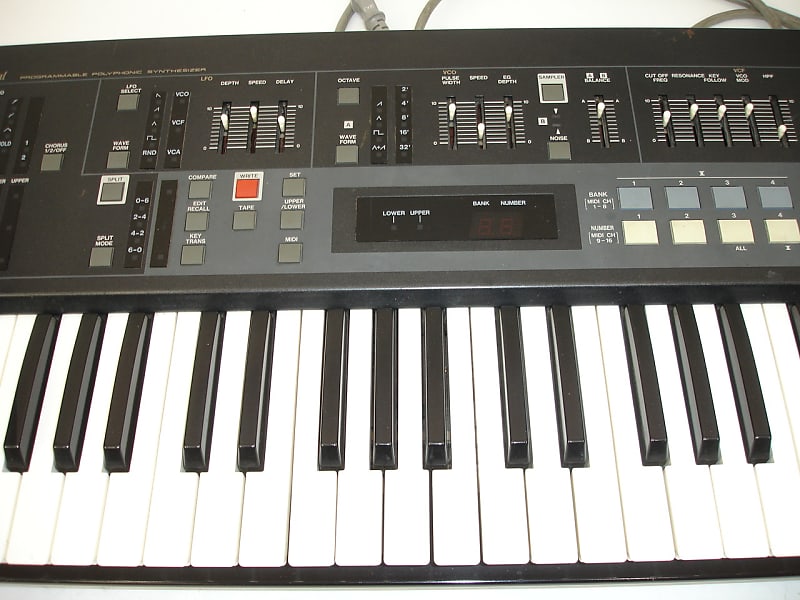 Akai AX60 | Reverb Canada