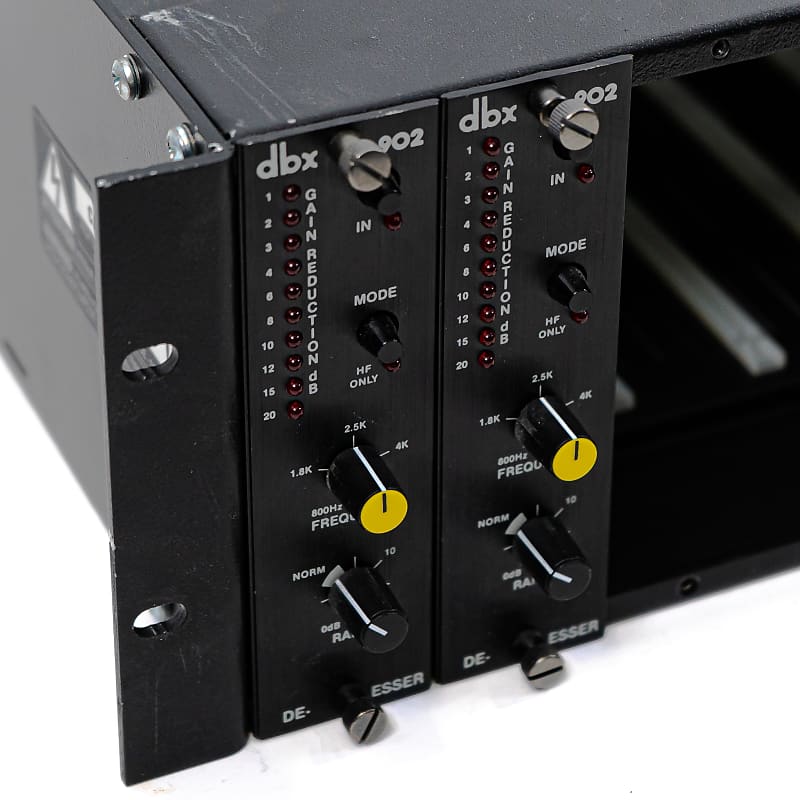 値下げしました！DBX902 2台 & DBX900 Series Frame Pair of DBX 902 De-Essers with 900 Series A Frame Rack