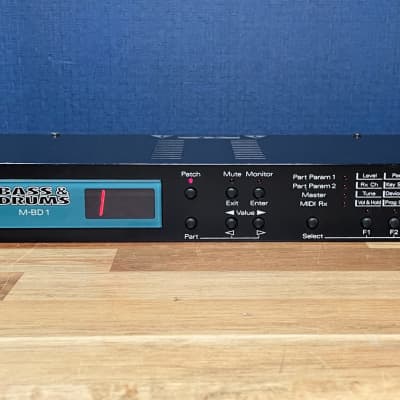 ローランド M-BD1 Roland Bass And Drum (M-BD 1) Sound Module - Factory Demo 1