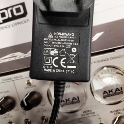 Akai EIE Pro USB 2.0 Audio Interface 2010s - Silver image 7
