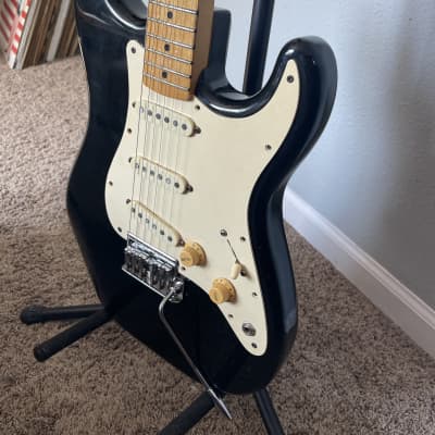 1984 Fender Dan Smith  Stratocaster 2 knob USA made Strat with hardshell Fender case image 4