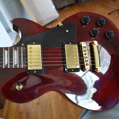 Gibson Les Paul Studio, 2022, Great condition, Gold hardware