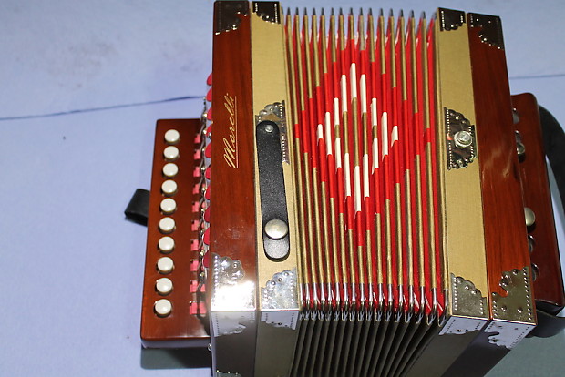 Morelli accordion store