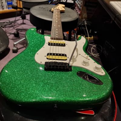 ✨限定カラー✨Fender Squier FSR Stratocaster Squier Affinity Series Stratocaster HH FSR Candy Green
