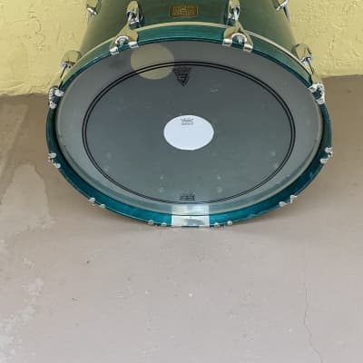 Gretsch Bass Drum 17" X 22" Vintage Mid 80's Caribbean Blue - MINT! PRICE DROP!! image 4
