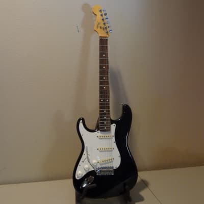 FENDER Stratocaster Left Handed Made In Japan 1984 - 1987 Black image 1