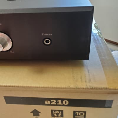 Superscope a210 High Fidelity 10W Integrated Amplifier image 6