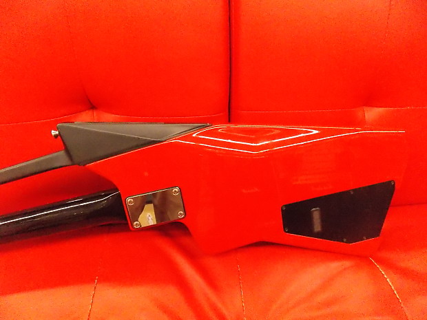Roland G-77 Bass synth Guitar Red with Case and 24 Pin Cable Roland G-77 Bass synth Guitar Red with Case and 24 Pin Cable