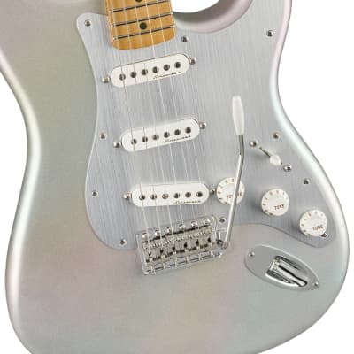 Fender H.E.R. Stratocaster Chrome Glow, Maple neck, Alder body with Gigbag image 3