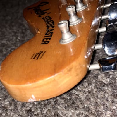 Vintage 1973 fender Stratocaster maple Fretboard electric.guitar hardtail  made in the usa  Sunburst image 3