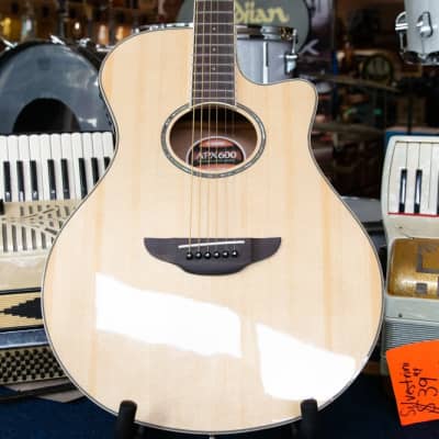 YAMAHA APX600 ACOUSTIC-ELECTRIC GUITAR - NATURAL for sale