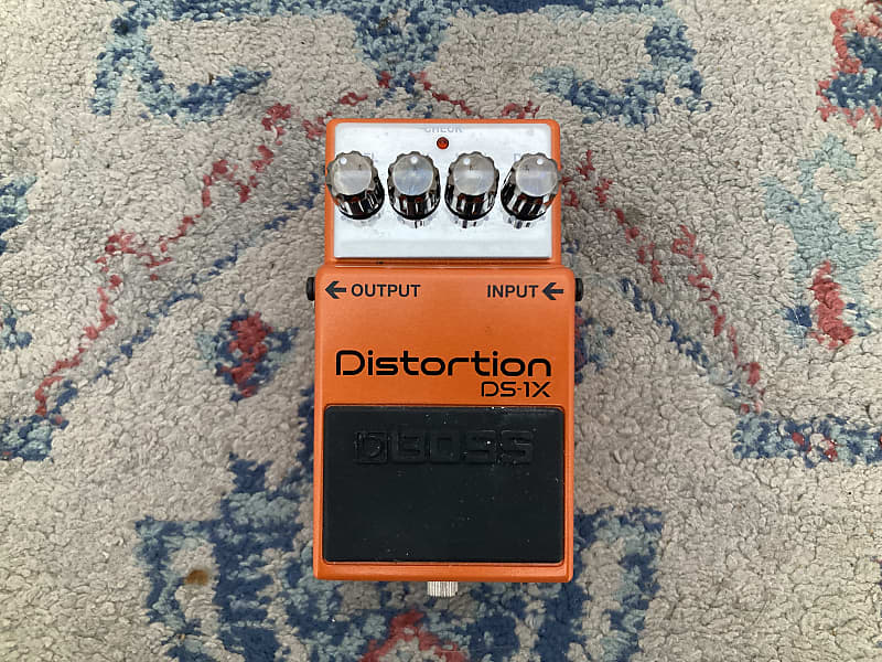 Boss DS-1X