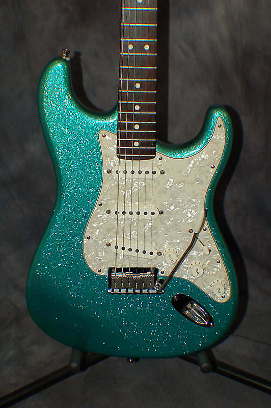 Custom 3PC Alder Strat Body - Aqua Flake Nitrocellulose | Reverb UK