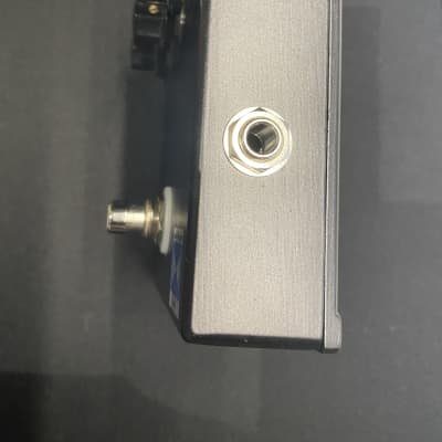 ギター huge gagogogo 歪みで音圧を稼ぐ！隠れた名機GAGOGOGO(HuGE) | バンダーランド