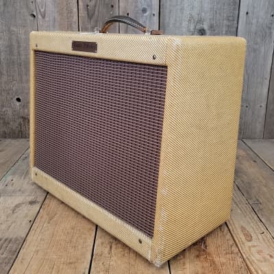 Fender Stratocaster Sunburst and Tweed Vibrolux 5F11 Amplifier One Owner Vintage 1957 image 16