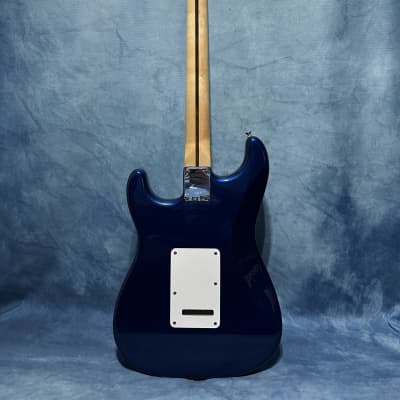 Fender Standard Stratocaster MIM 2007 - Electron Blue image 14