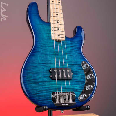 ベース Musicman Stingray 4st USA 1991 Musicman Stingray 4st USA