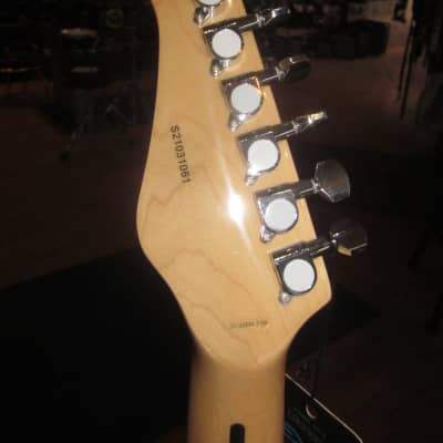 Jay Turser  Double Cutaway Electric Guitar w/ Cable, Tremolo Bar, and Allen Wrench JT-300M-TSB-M-U - Tobacco Burst image 6