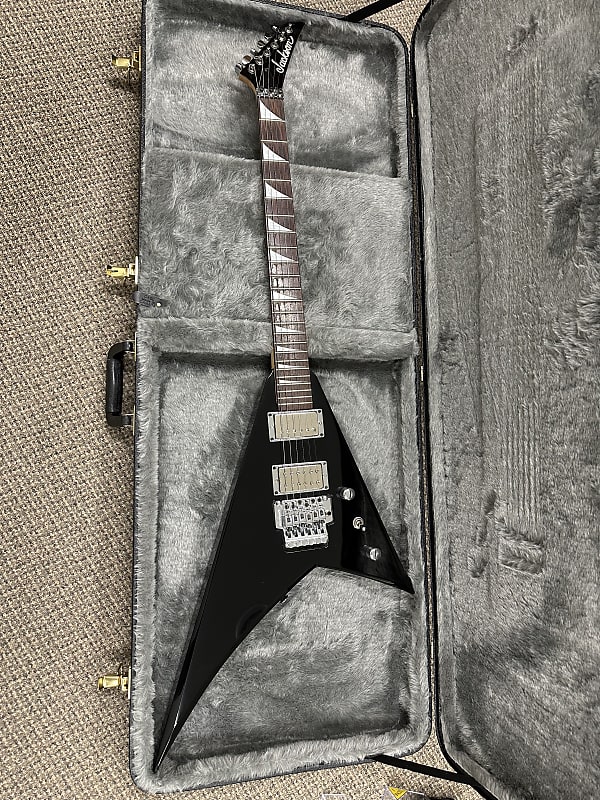 Jackson Randy Rhoads V JS35RR with Hardcase