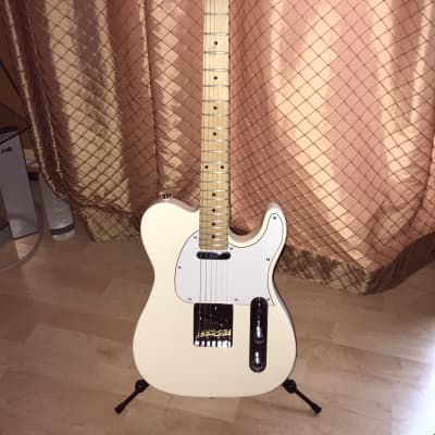 G&L Limited Edition Tribute ASAT Classic Electric Guitar  2018 Olympic White image 3